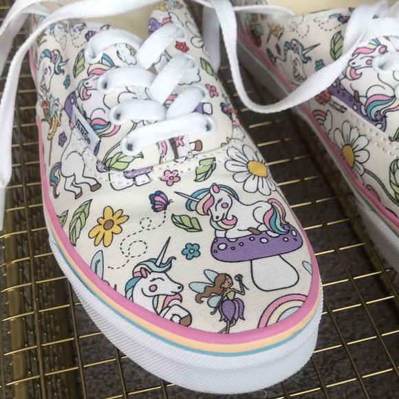 Vans 7 - Picture 2 of 7